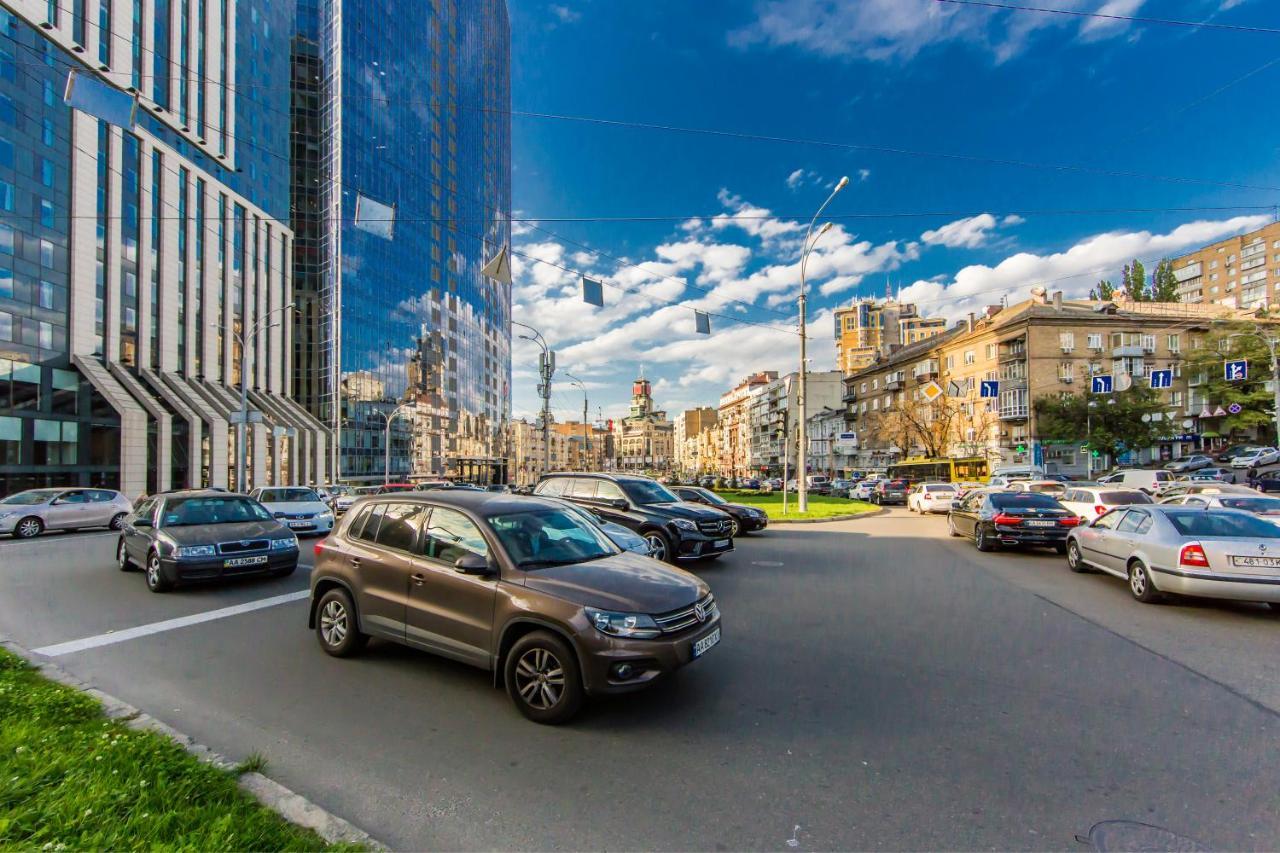 Простора 3 Кім Кварт В Самому Центрі Києва З Двома Окремими Спальнями Трц Гуллівер キエフ エクステリア 写真